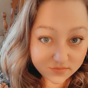 Meet your Posher, Alesha